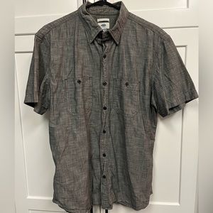 Old Navy Slim Fit Dark Gray Short Sleeve Cotton Button Up. Size  Large